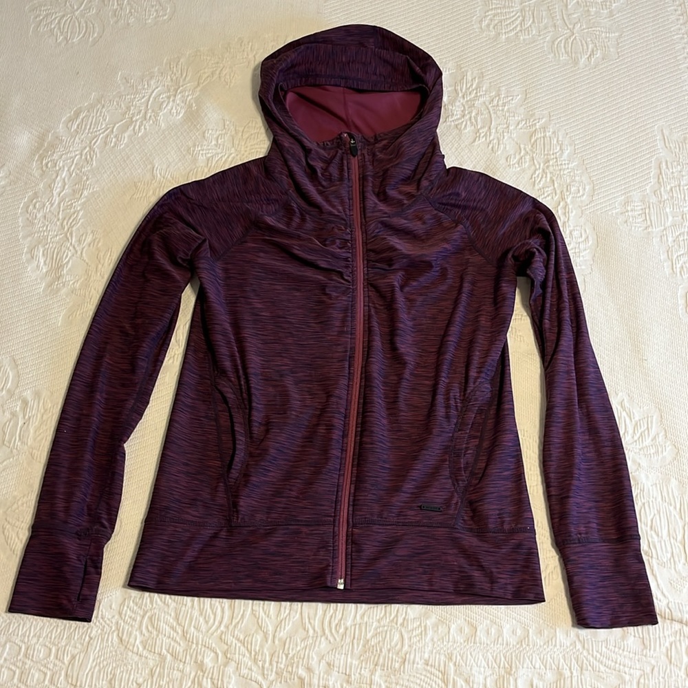 Prana lightweight jacket with hood, scuba cut, heathered maroon, ruched, M